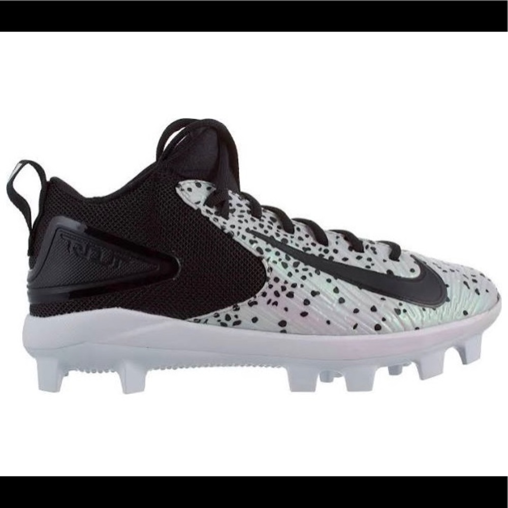 📌📌SOLD📌📌 Nike Cleats for Yourh